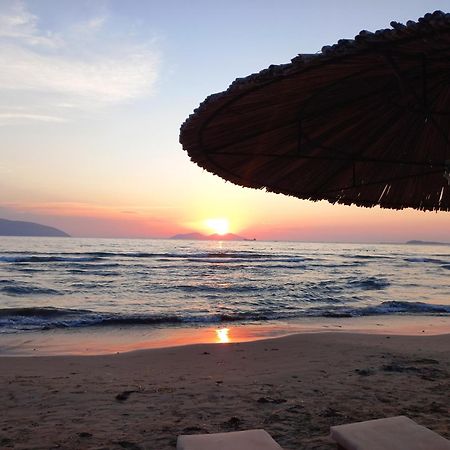 Lungomare Apartament Sea View Vlore Exterior photo
